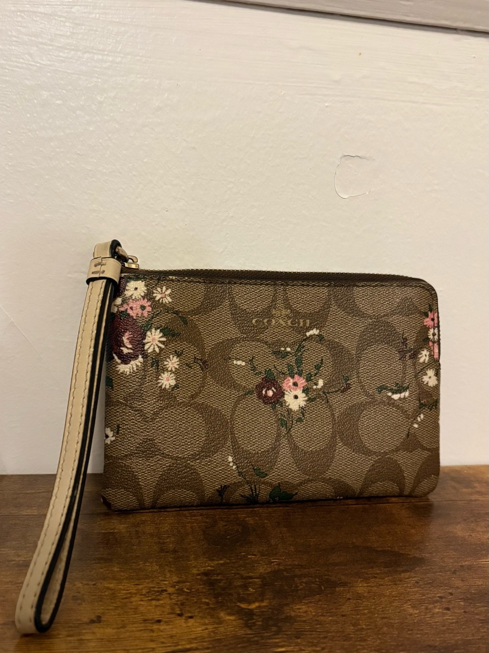Coach Signature Floral Wristlet – Brown/Pink Floral Print